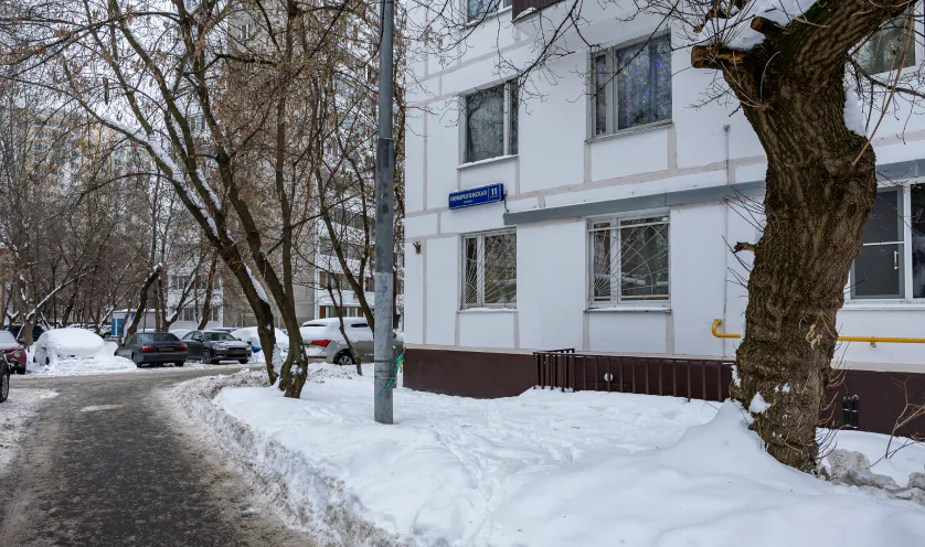 Юридический адрес по 09 ИФНС: ул Новорогожская, д. 11 к. 2